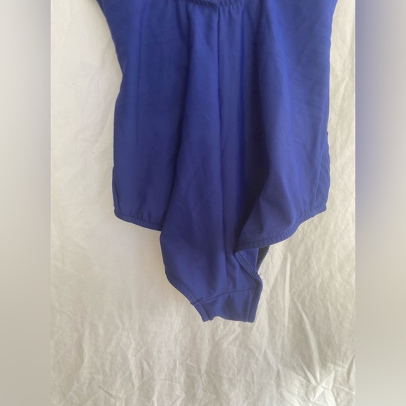 Miraclesuit Blue One Piece with Slimming Ruching Size 10 - Picture 15 of 16